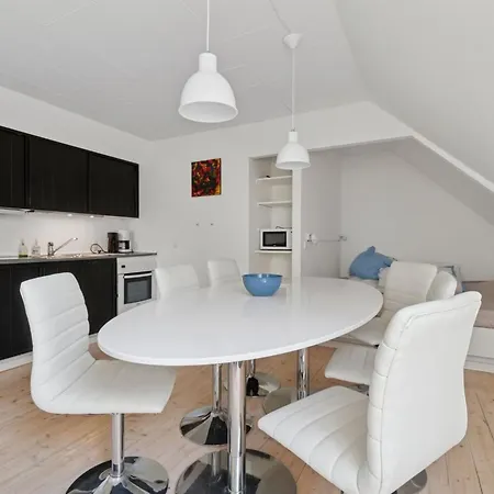 Jerg - 1km From The Sea By Interhome